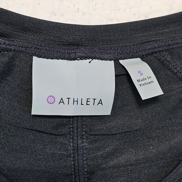 Athleta Pacifica UPF Black Sleeveless Tank - Picture 9 of 10